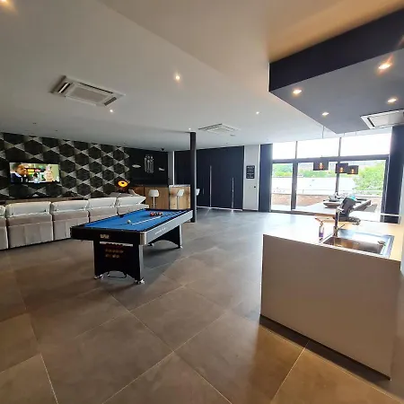 Le Moli Apartment